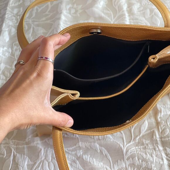 Rare Desmo Gold Pebbled Leather Purse Magnet Closure Double Straps 11x4x9 inches - Picture 7 of 8